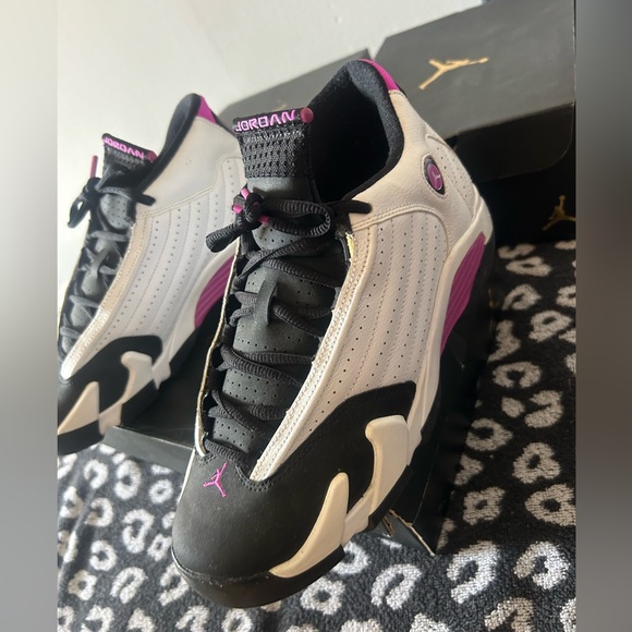 Jordan 14 retro GS 6.5Y - Picture 5 of 5